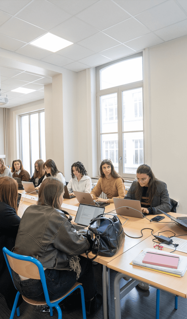 Toutes nos formations sont reconnues par l’Etat et délivrent des diplômes et des titres certifiés