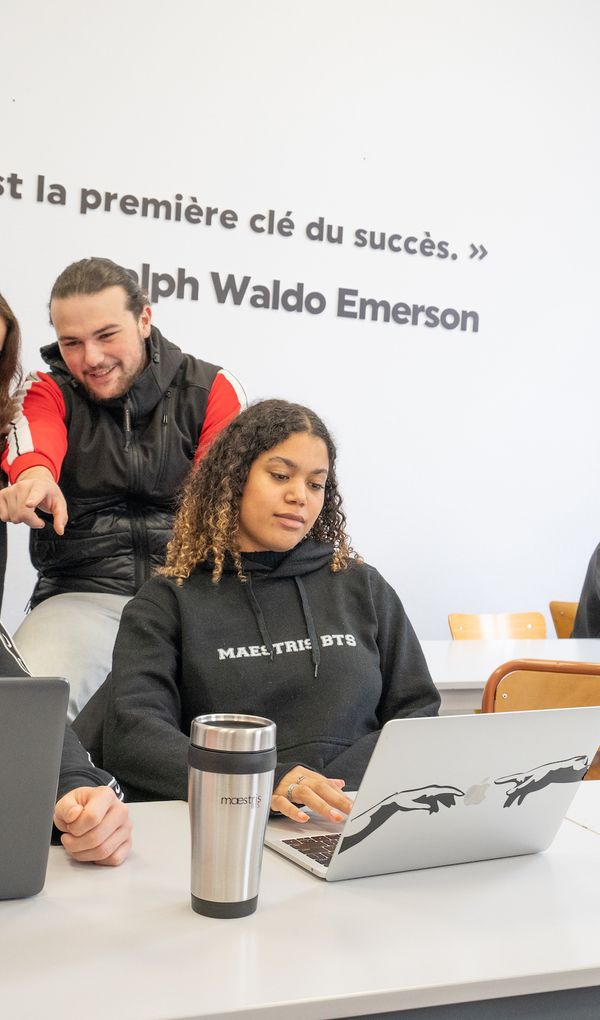 Toutes nos formations sont reconnues par l’Etat et délivrent des diplômes et des titres certifiés