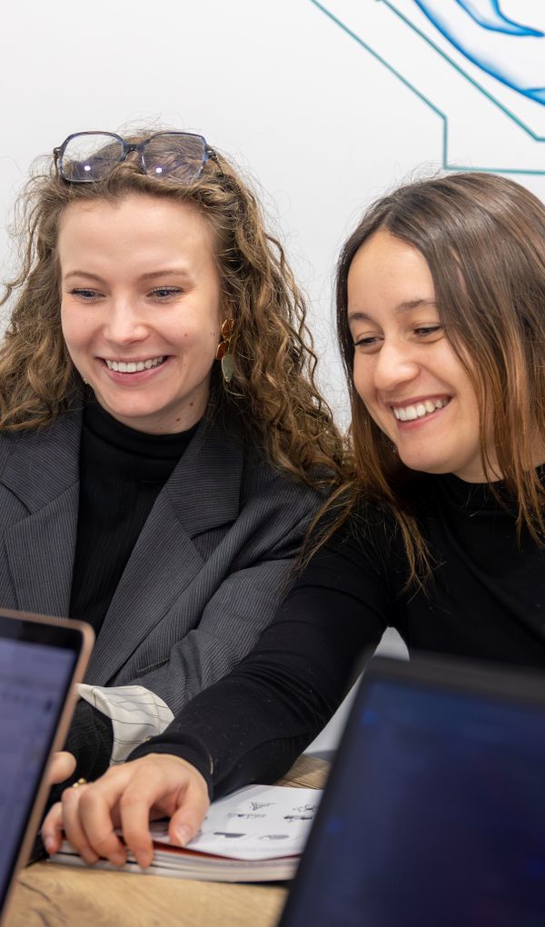 Toutes nos formations sont des certifications professionnelles reconnues par l&rsquo;&Eacute;tat et inscrites au RNCP