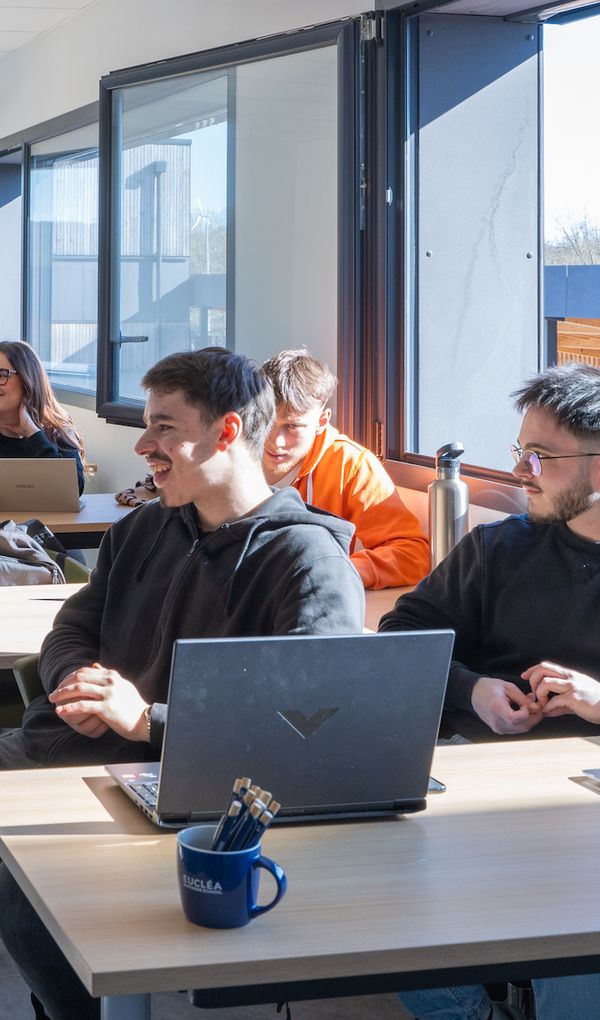 Des formations certifiantes sont proposées au sein d’Eucléa avec des Certifications Professionnelles inscrites au RNCP.