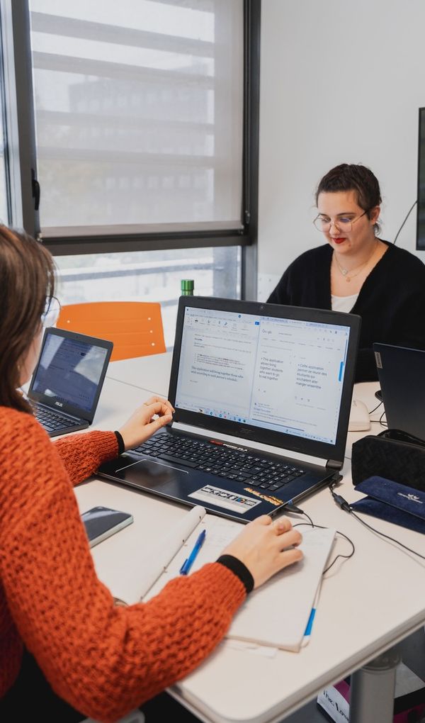 Toutes nos formations sont reconnues par des diplomes d’Etat ou des titres certifiés…)