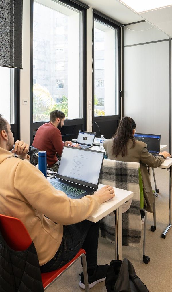 Nos formations informatiques sont reconnues par l’État, certifées par un titre RNCP.