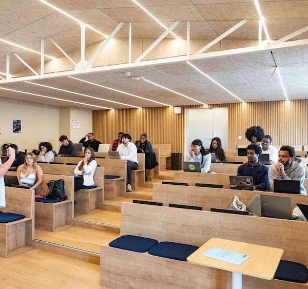 Des formations en communication et journalisme certifi&eacute;es et reconnues par l&rsquo;&eacute;tat