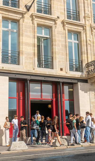 ISCOM, l’institut supérieur de communication et publicité situé en Nouvelle-Aquitaine
