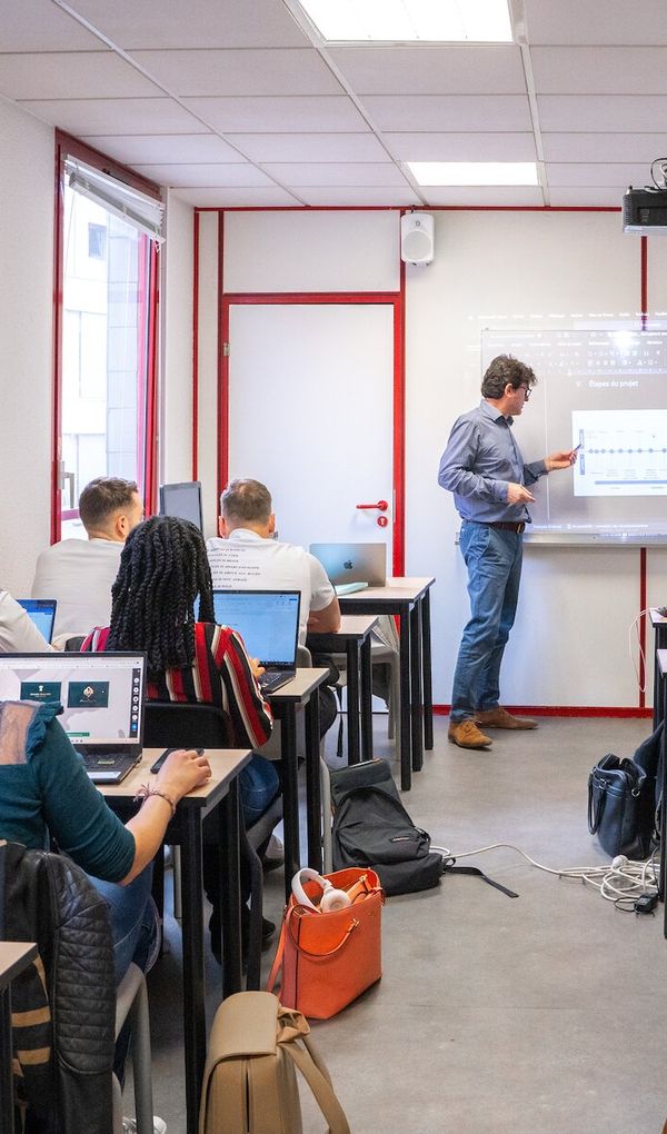 Toutes les formations sont reconnues par des diplômes d’Etat ou des titres certifiés