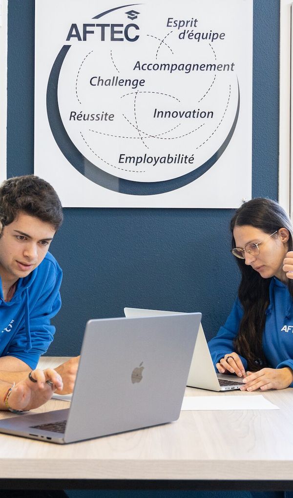 Tous nos titres sont certifi&eacute;s par l'&Eacute;tat et certifi&eacute;s RNCP