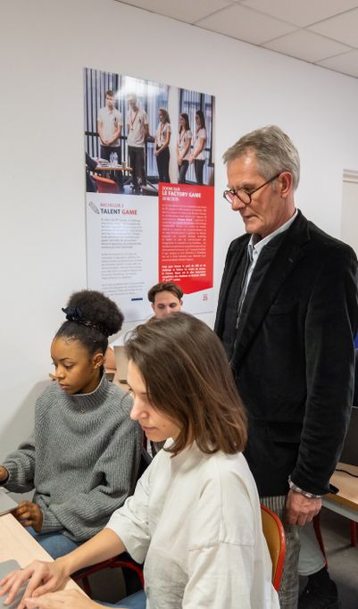 Toutes nos formations sont certifiantes (titre RNCP) et reconnues par l’Etat.