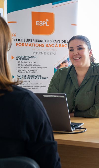 Toutes nos formations sont des diplômes d’Etat ou des Titres certifiés de niveau 5